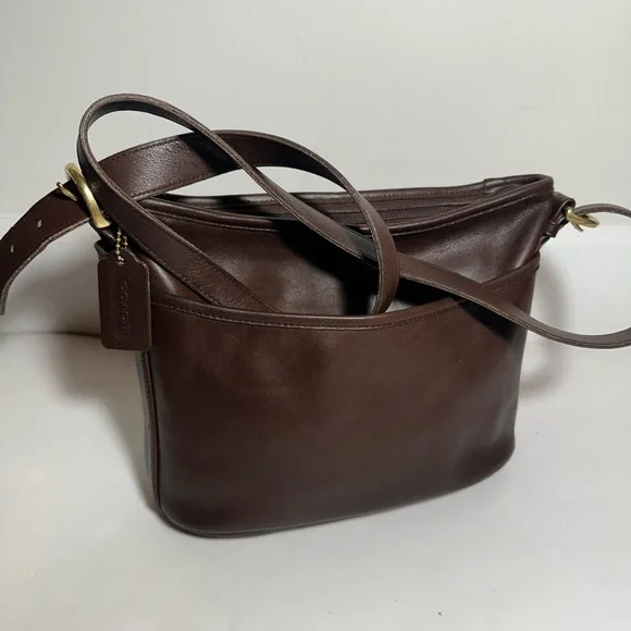 Vintage Coach Worth Crossbody Shoulder Bag